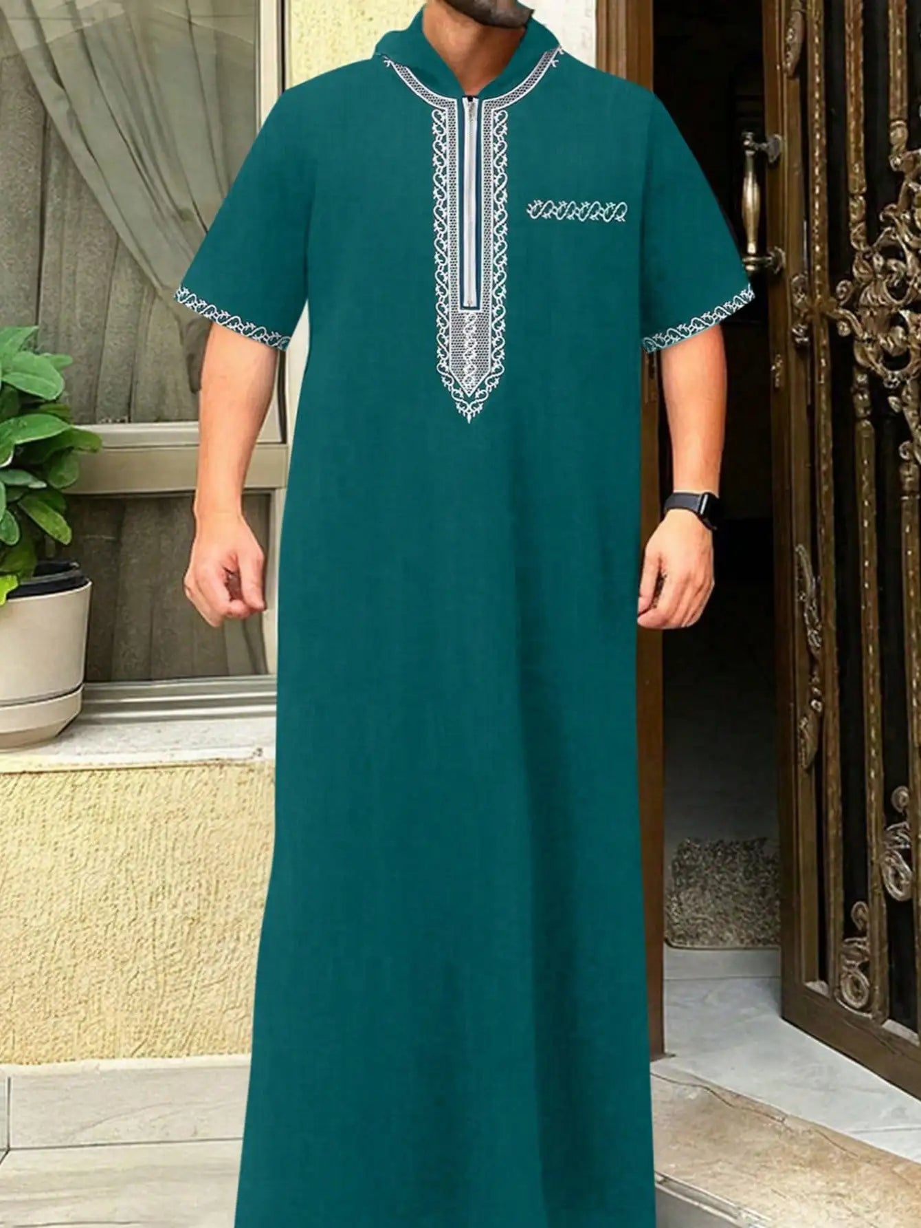 Moroccan men's thobe